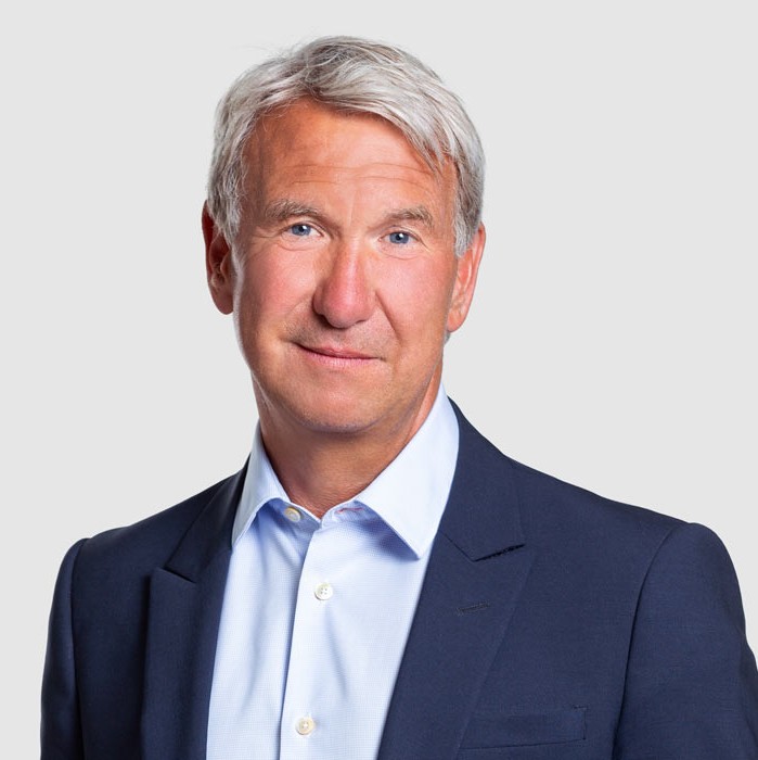 CHG-Rechtsanwaelte-Dietmar-Czernich-Profilfoto-699x700