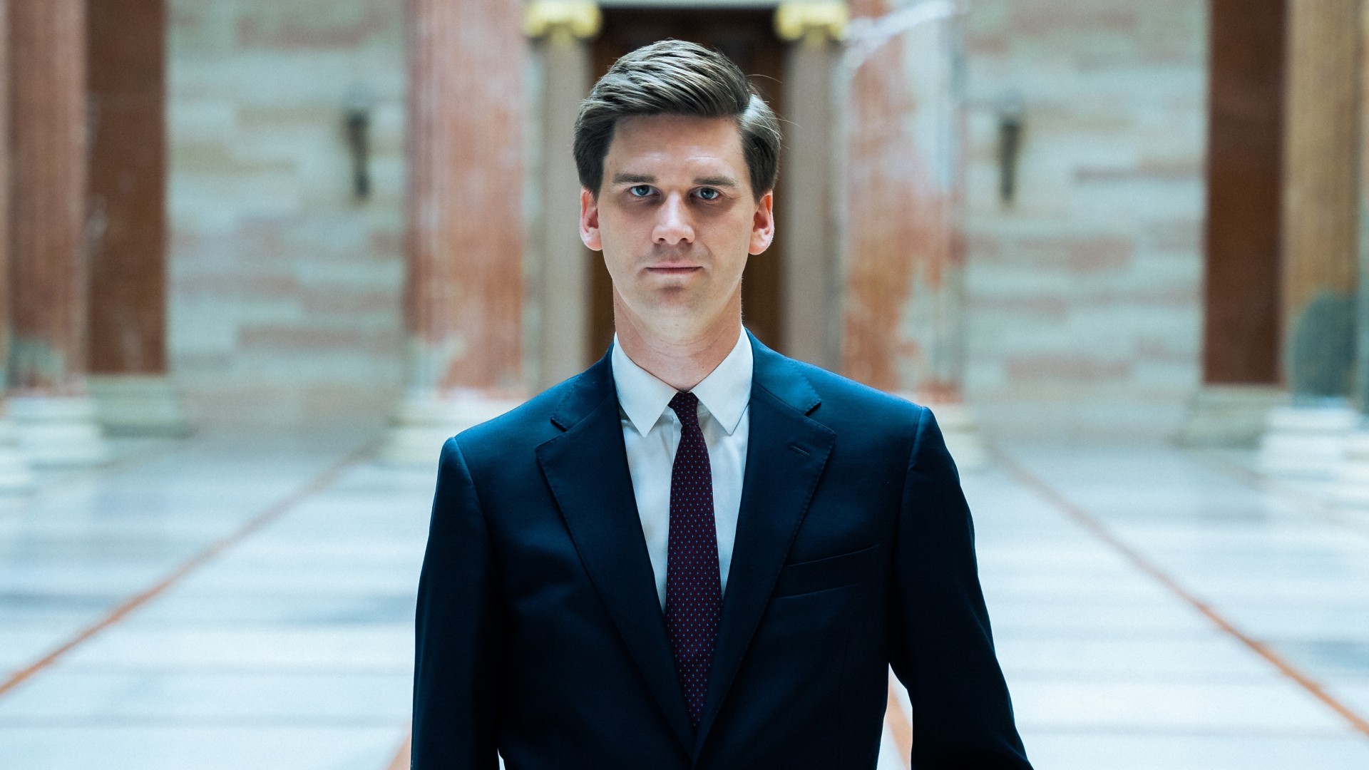 DOUGLAS HOYOS
NEOS-Generalsekretär | Vorsitzender im Rechnungshofausschuss | NEOS-Sprecher für Landesverteidigung, Digitalisierung, Netzpolitik und Telekom | Abgeordneter zum Nationalrat