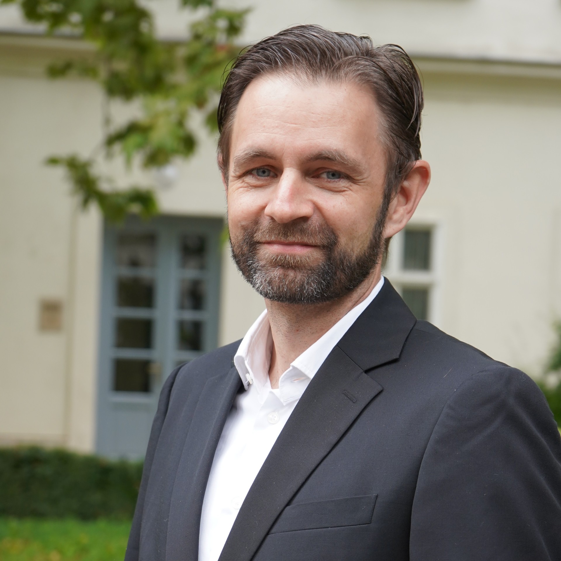 Mark Pfeiffer-3376x3378