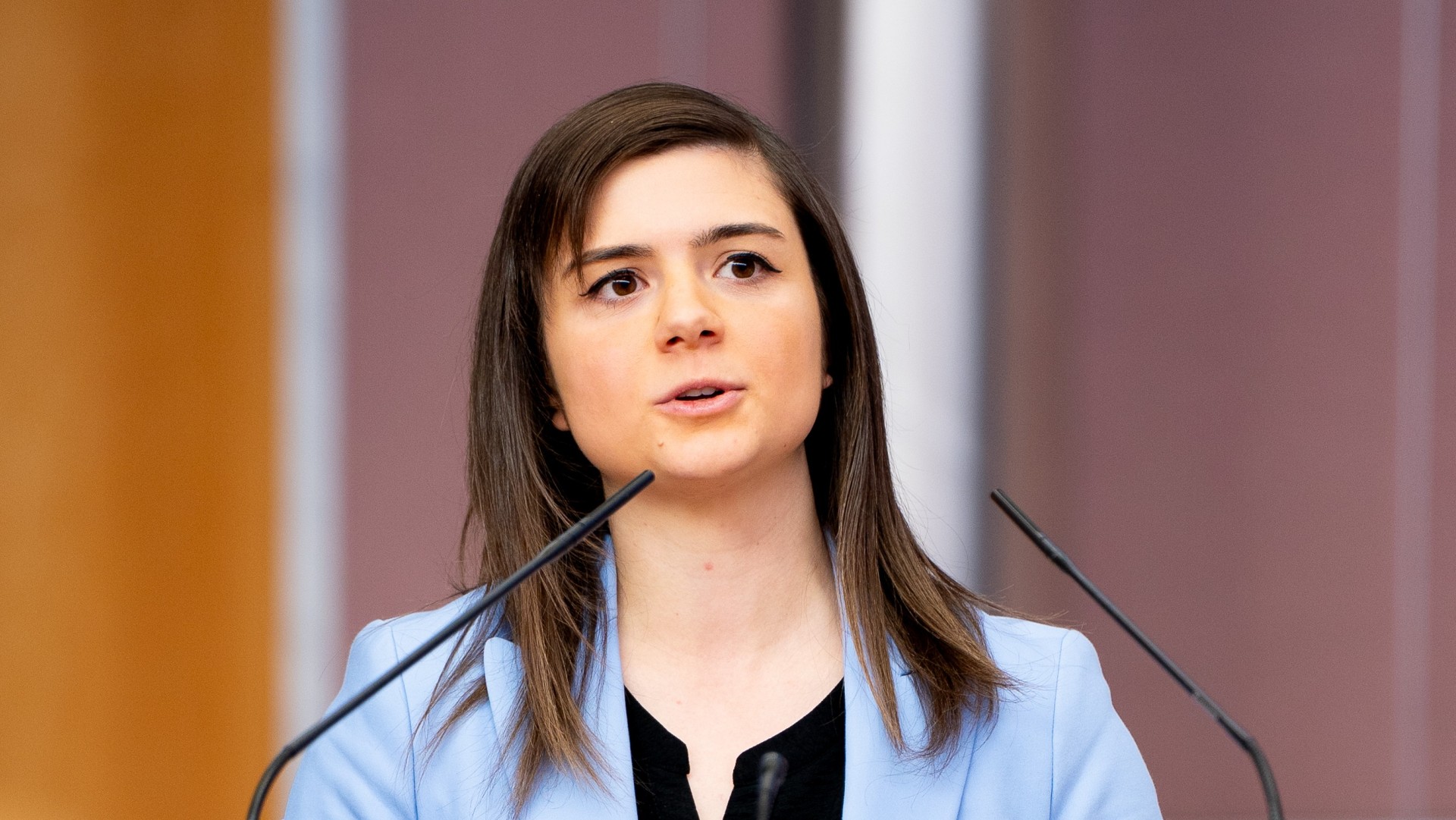 NEOS-Landtag-April-53-2667x1501
