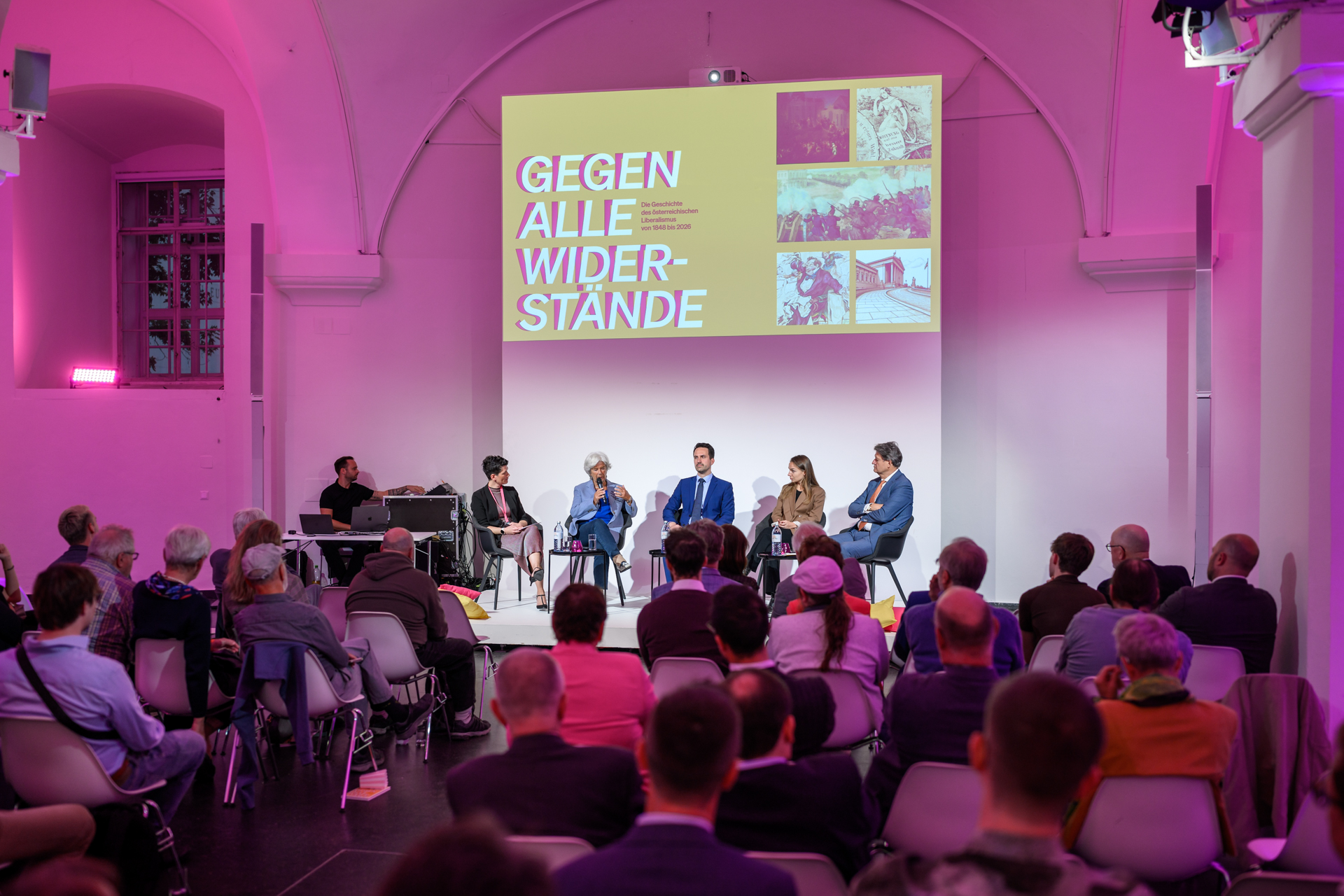 NEOS LAB Vernissage-247.jpg