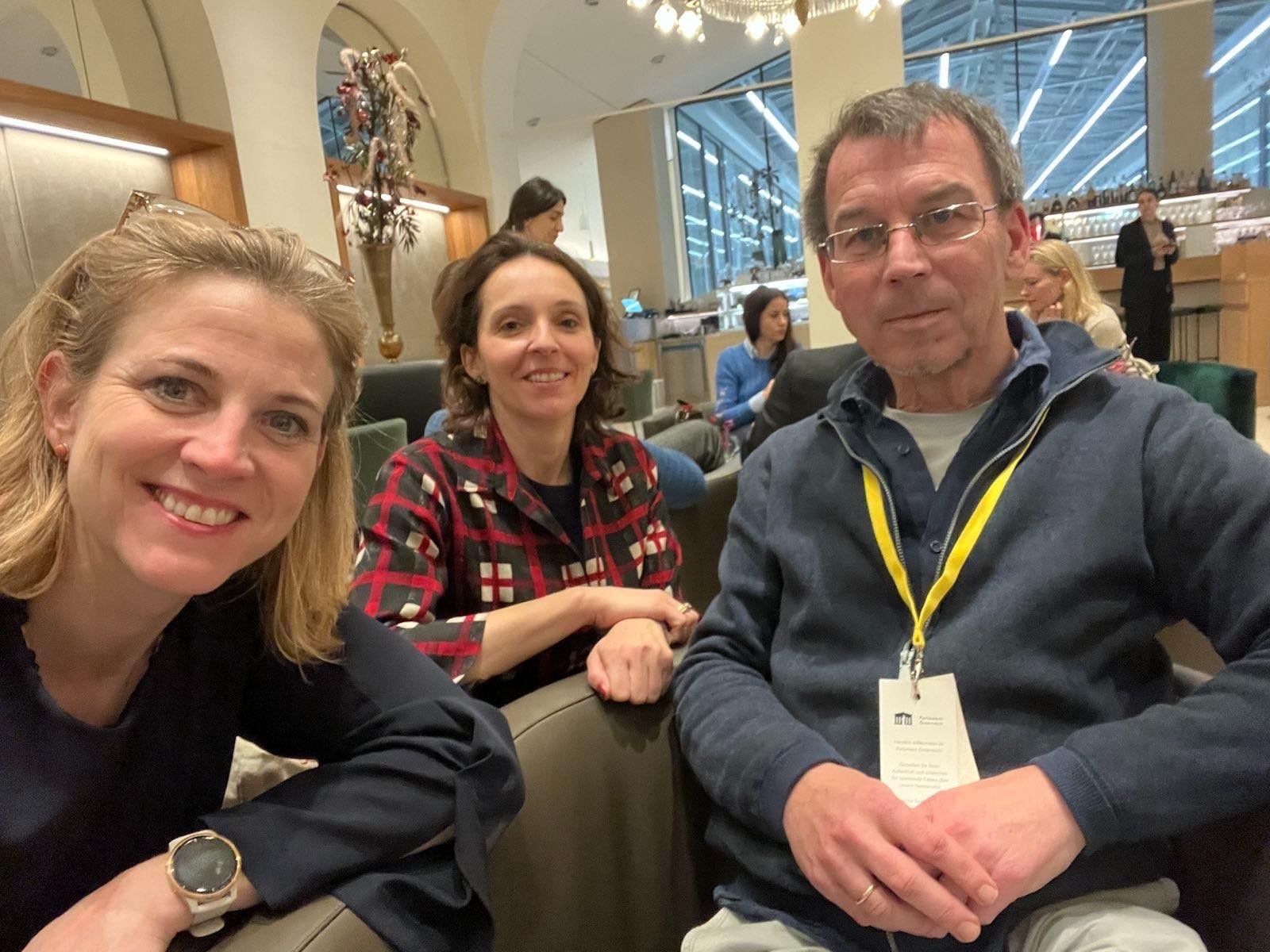 Treffen mit einem Grundschullehrer im Parlament