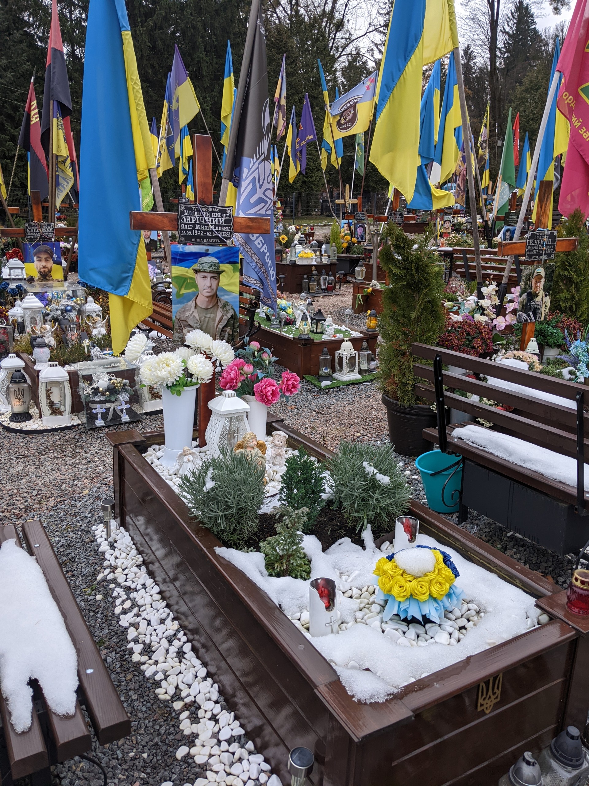 PXL 20251127 124945210