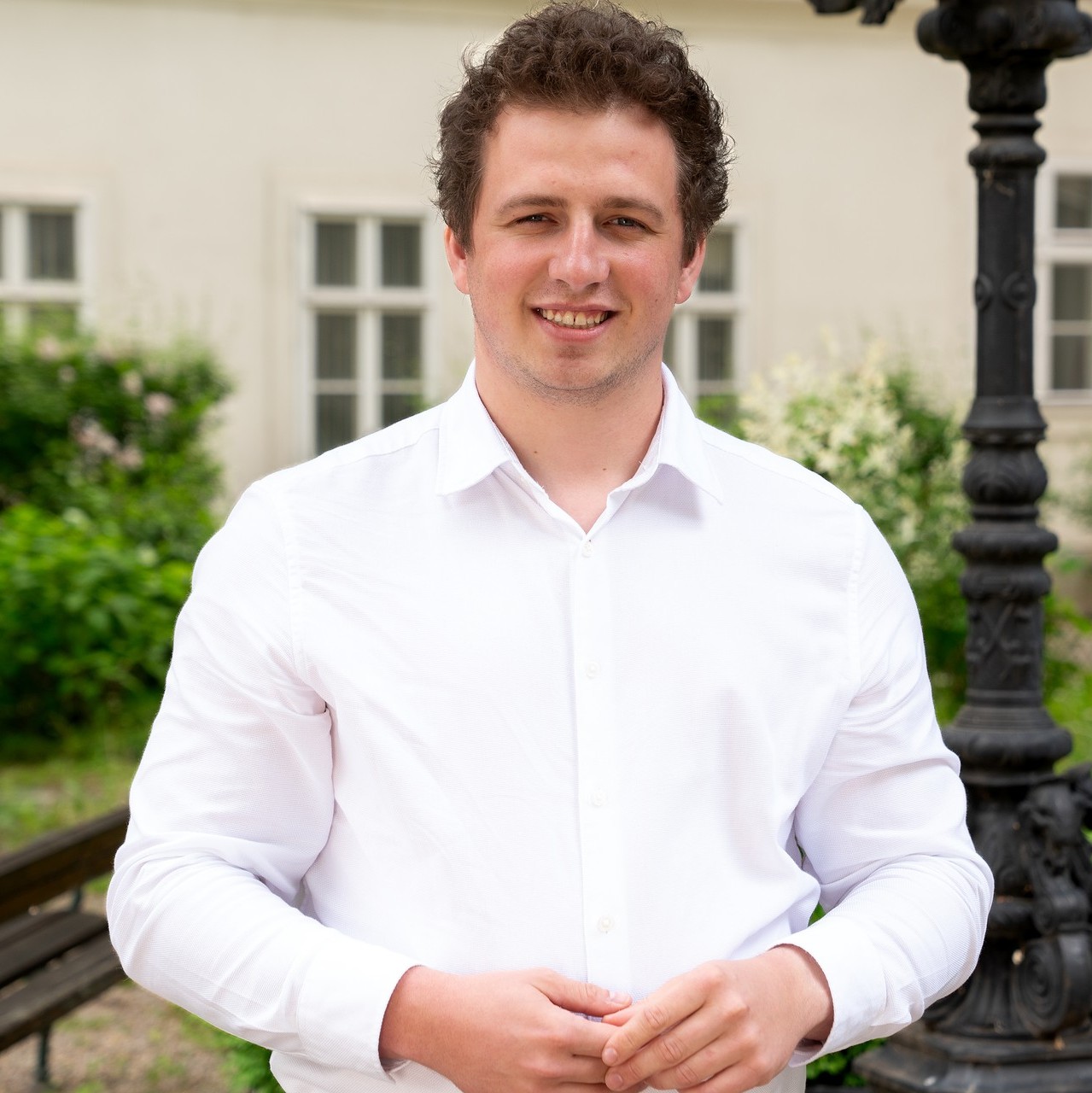 Johannes Sablatnig02.jpg compressed-1279x1280