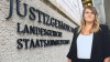 NEOS schlagen Alarm: Rechte Hetze in Schulen