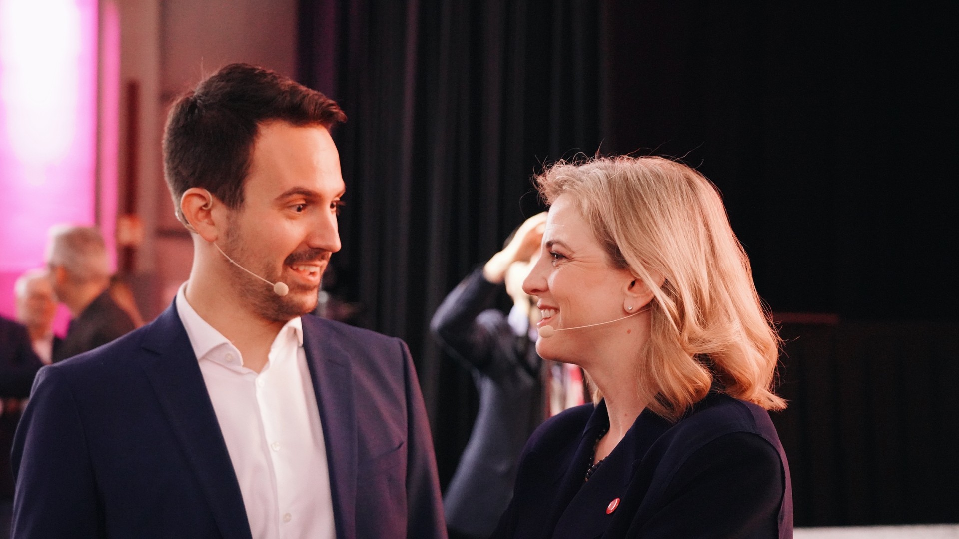 2025-11-15 NEOS Mitgliederversammlung 150.JPG compressed