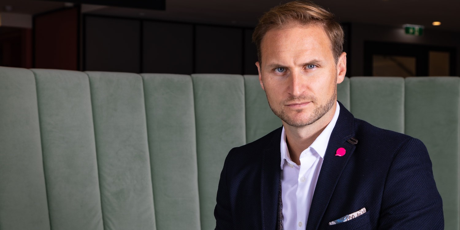 image001 (2)-1500x750