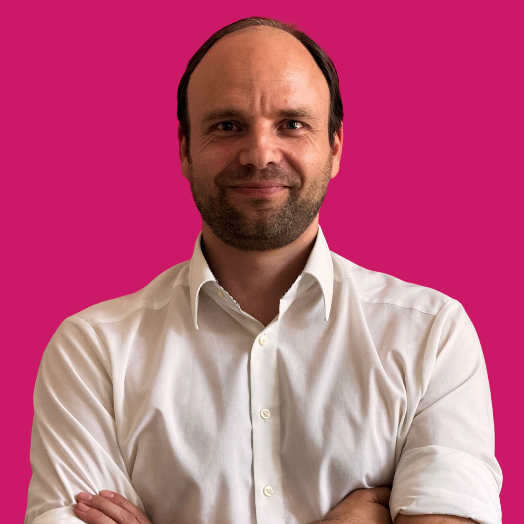 Matthias Gall pink  C UNOS-1080x1080