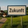Verkehrsschild mit einer Kirche im Hintergrund.