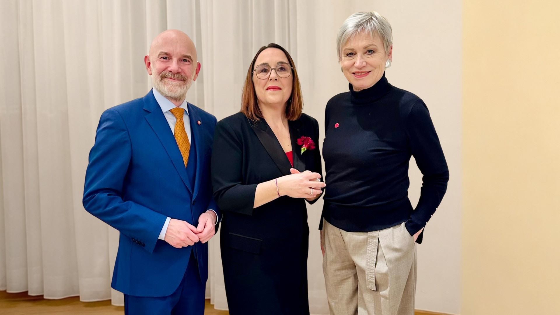 Bezirksvorsteherin Mariahilf Angelobung.png