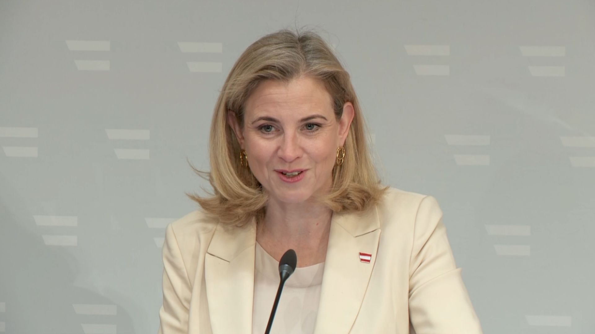 OECD-Bericht bestätigt: Österreich ist auf dem richtigen Reformkurs.jpg