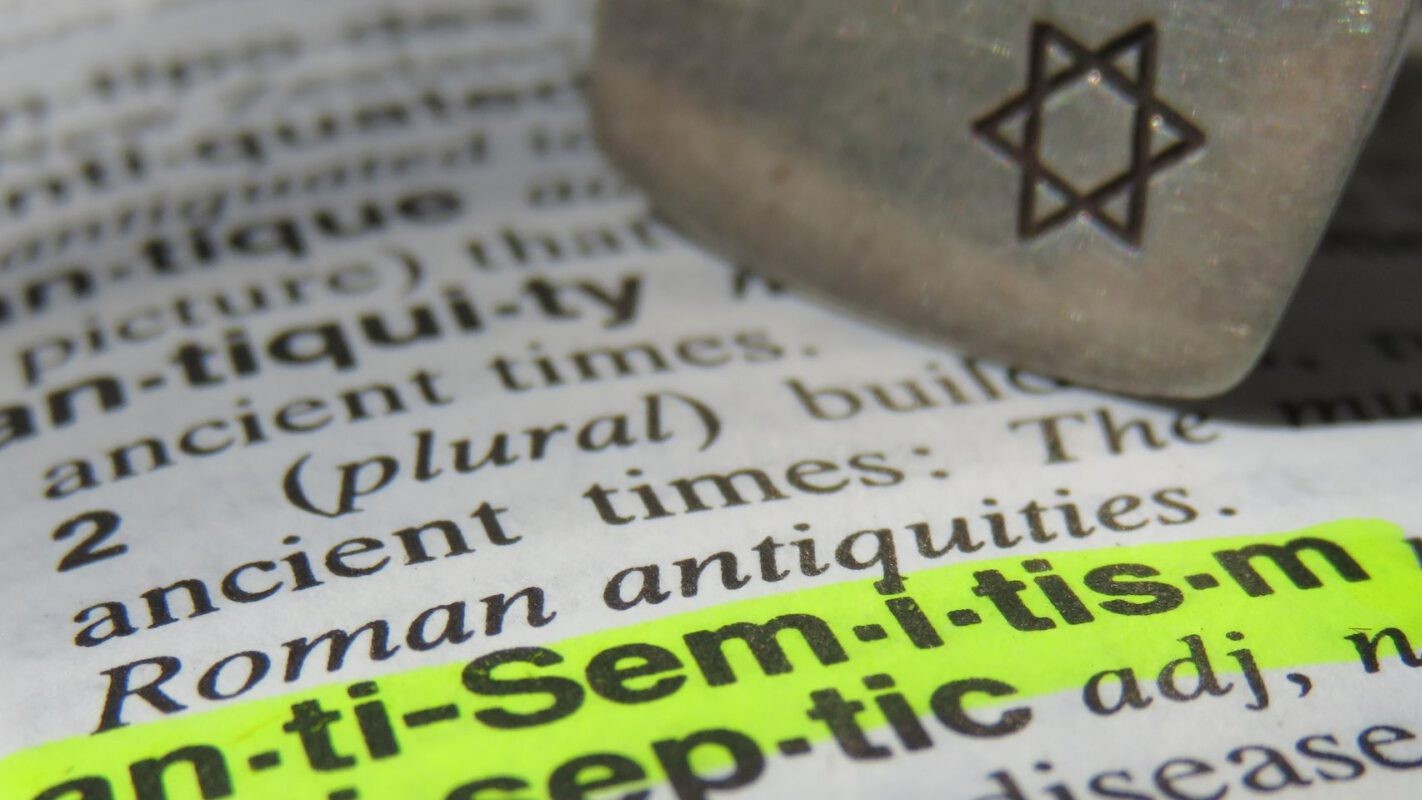 © NEOS / KI Michael-Lopez-Ist-Antisemitismus-ein-Hufeisen-1600x800.jpg