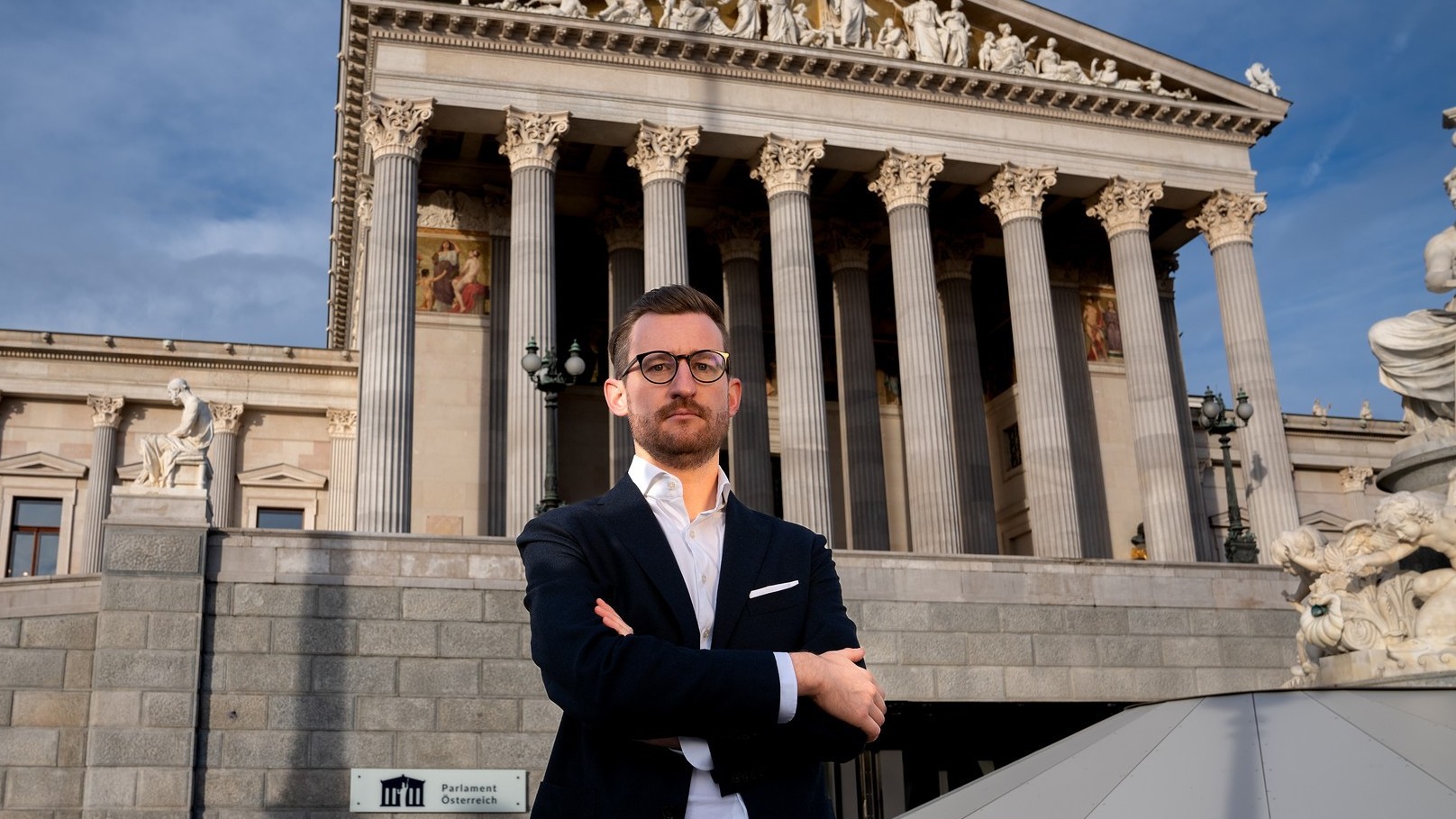 Johannes Gasser NEOS Sozialsprecher und Arbeit.jpeg