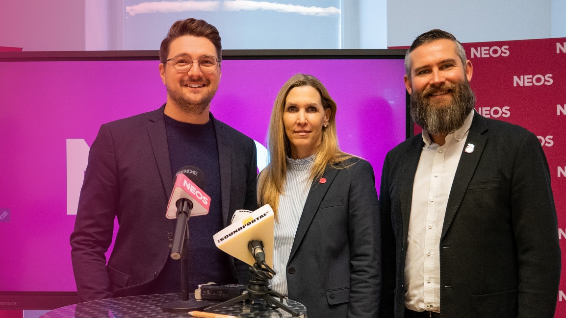 Niko, Bettina und Robert -pinke Power im Landtag