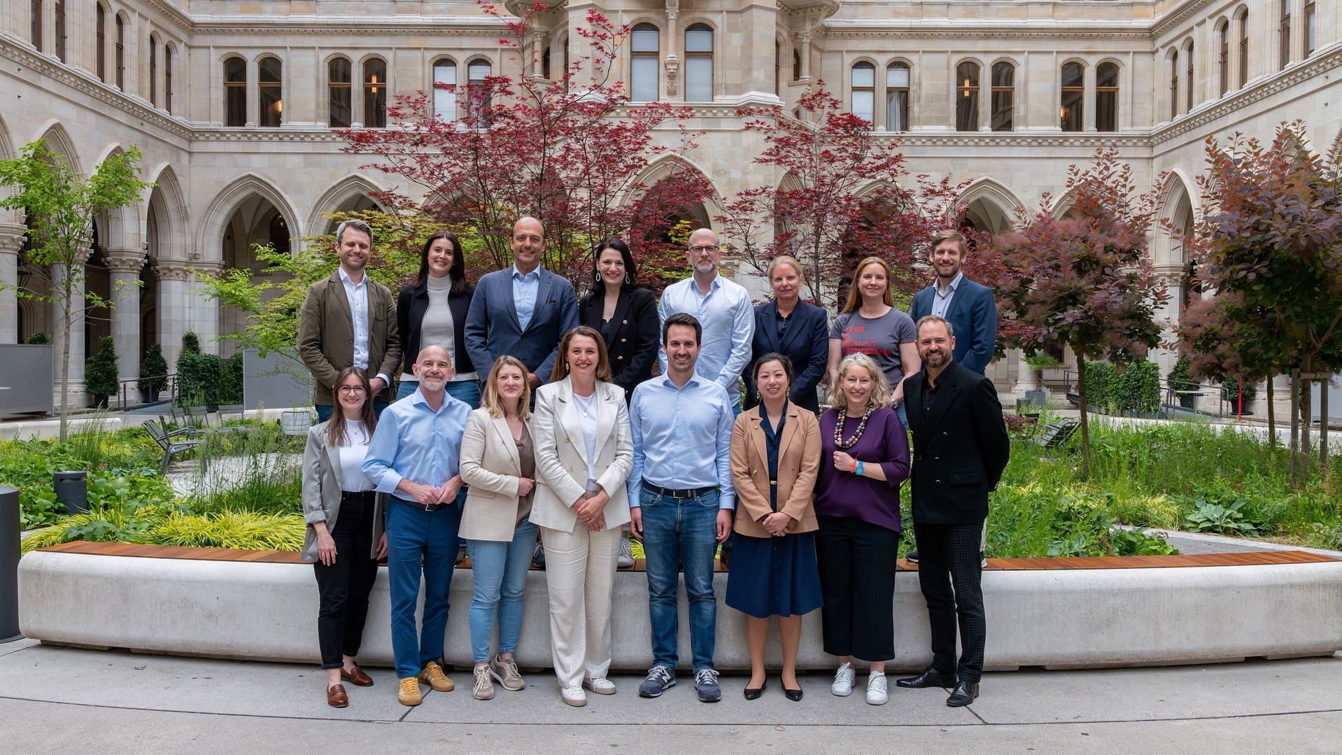 20250609 Wien Klubvollversammlung Abgeordnete Gruppenfoto6.jpg compressed-1918x1079