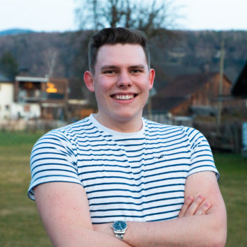 Aaron-355x355