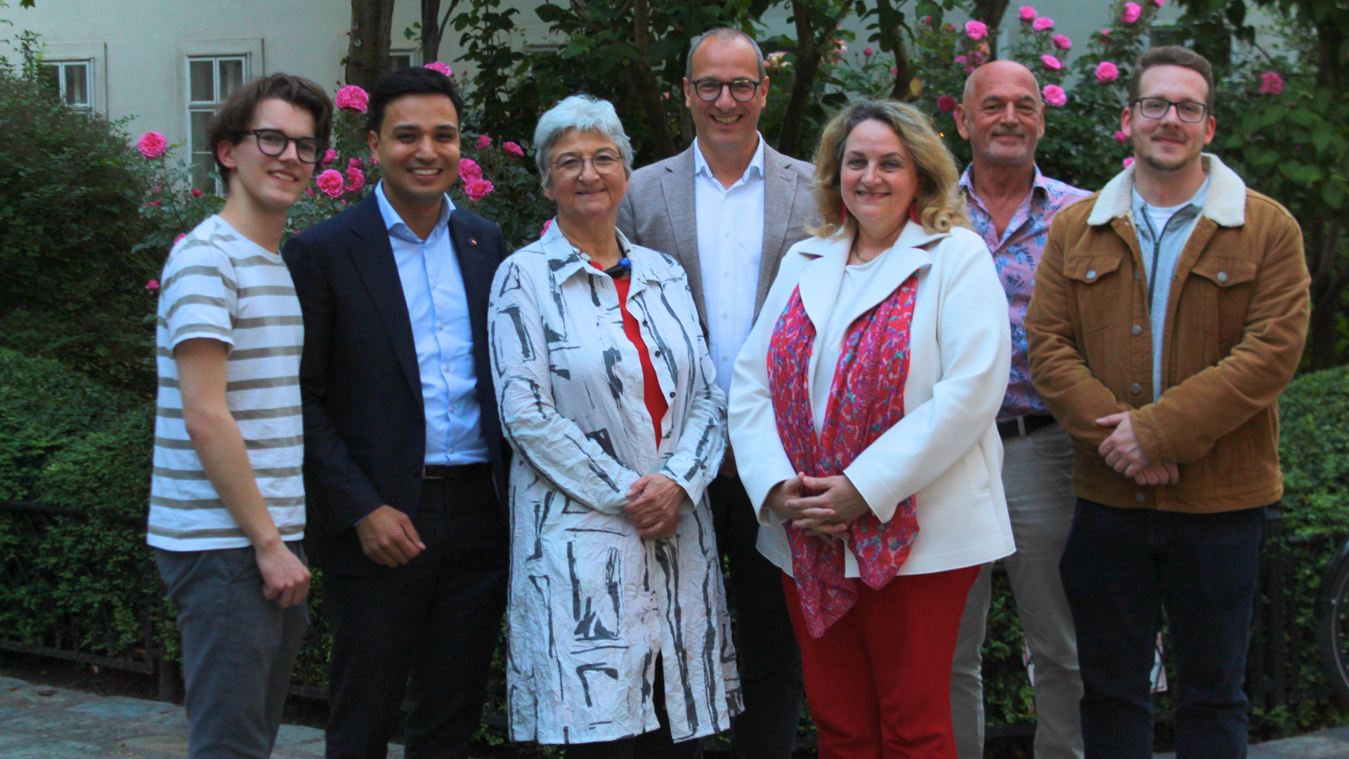 aaefb647-e091-48e8-b179-db67f035a0df (1)-5184x2915