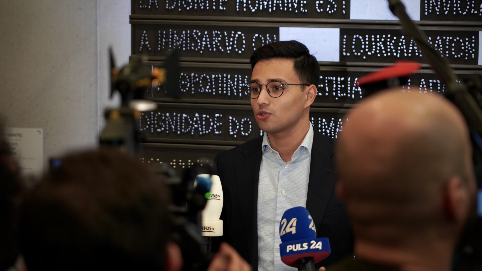 Alle Informationen zur politischen Partei NEOS