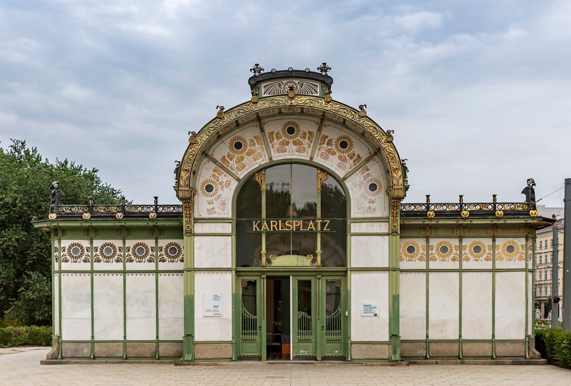 AdobeStock 234883333-4681x3168