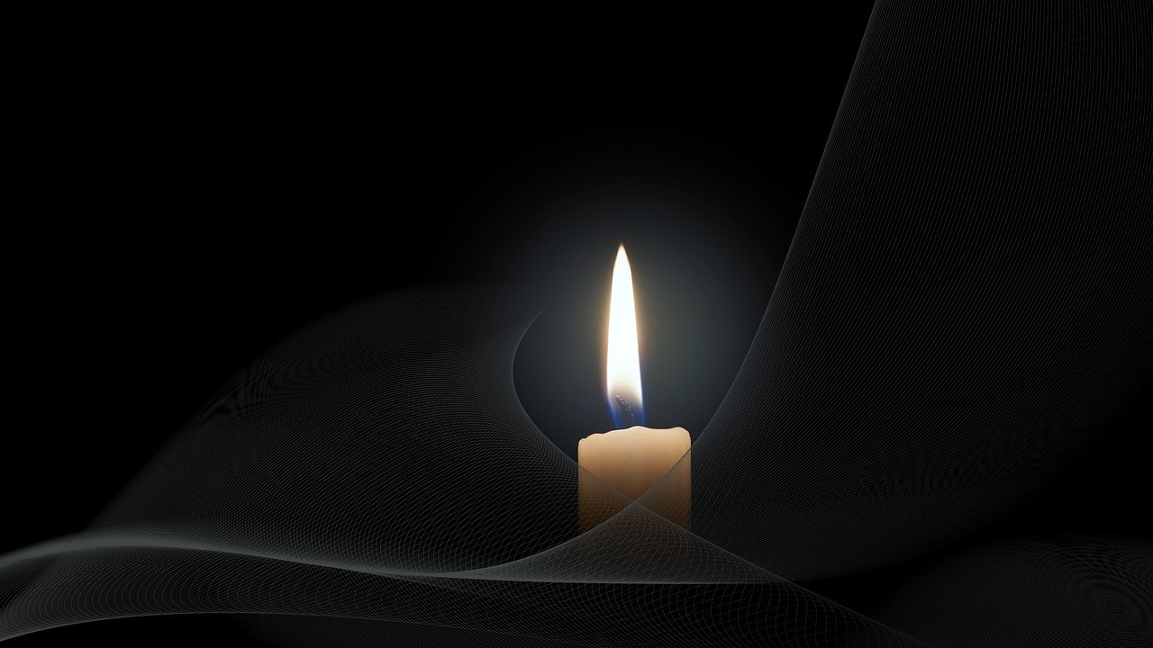 © Pixabay/geralt candle-8003816_1280.jpg