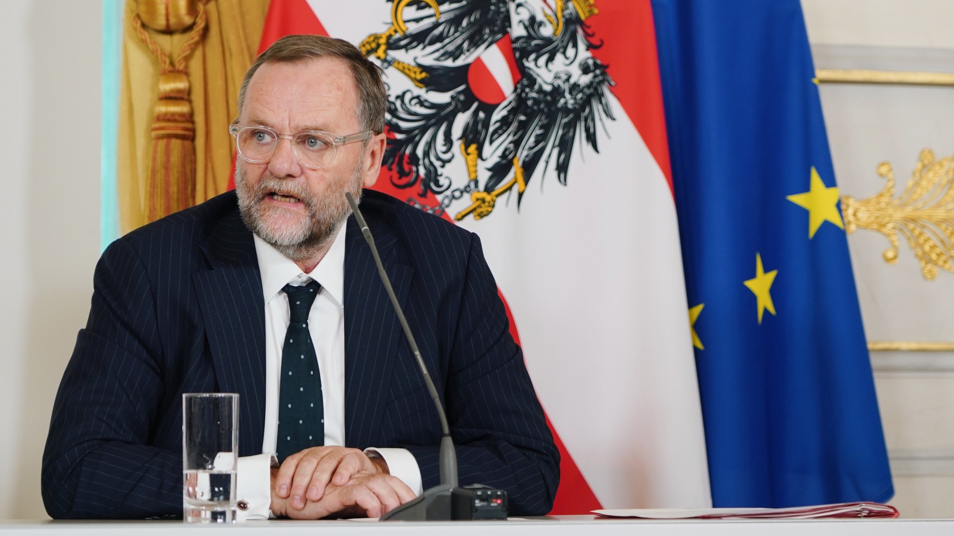 170925 Ministerrat Sepp Schellhorn 3-4472x2514