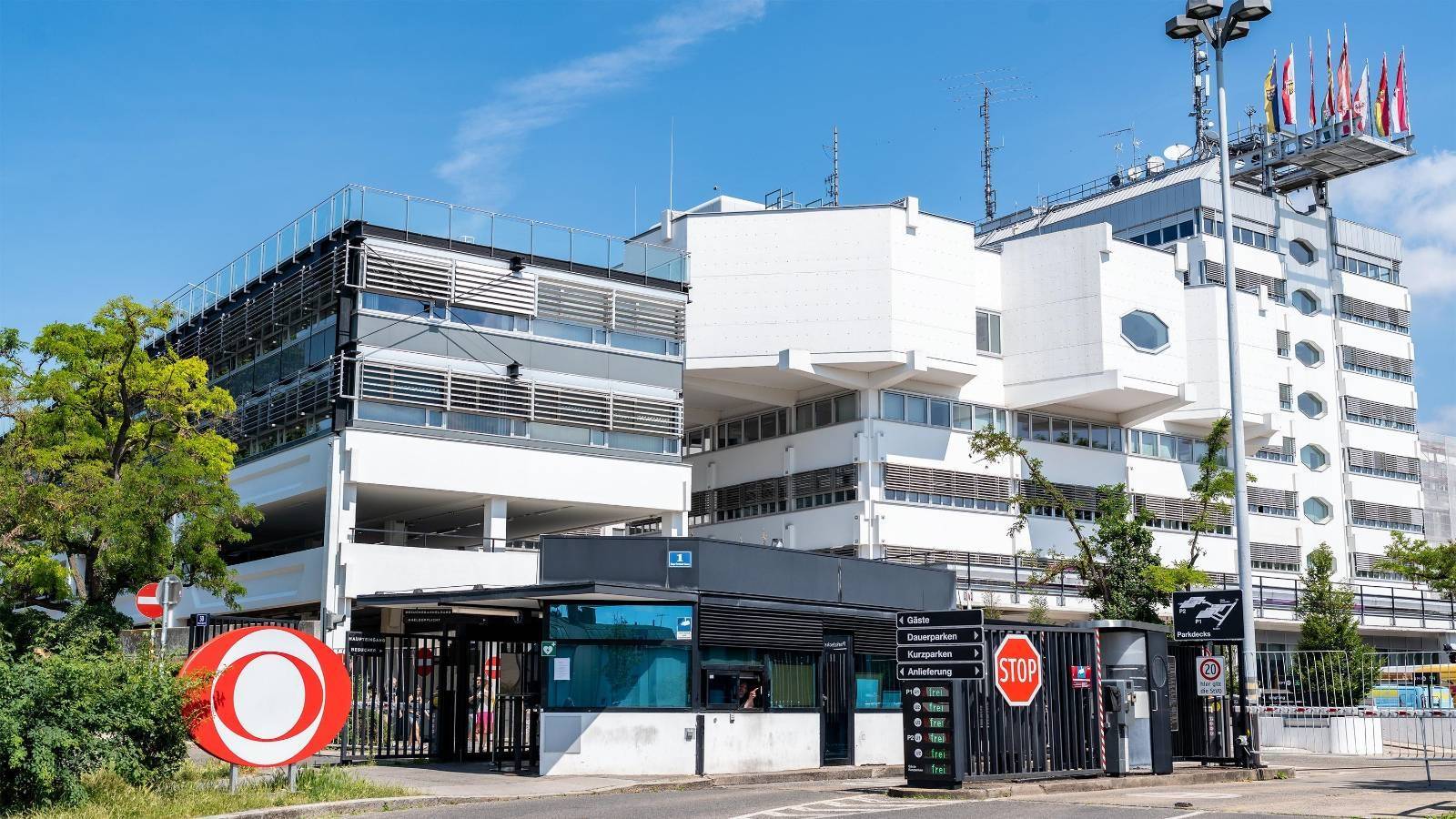 signal-2025-12-08-183255 002