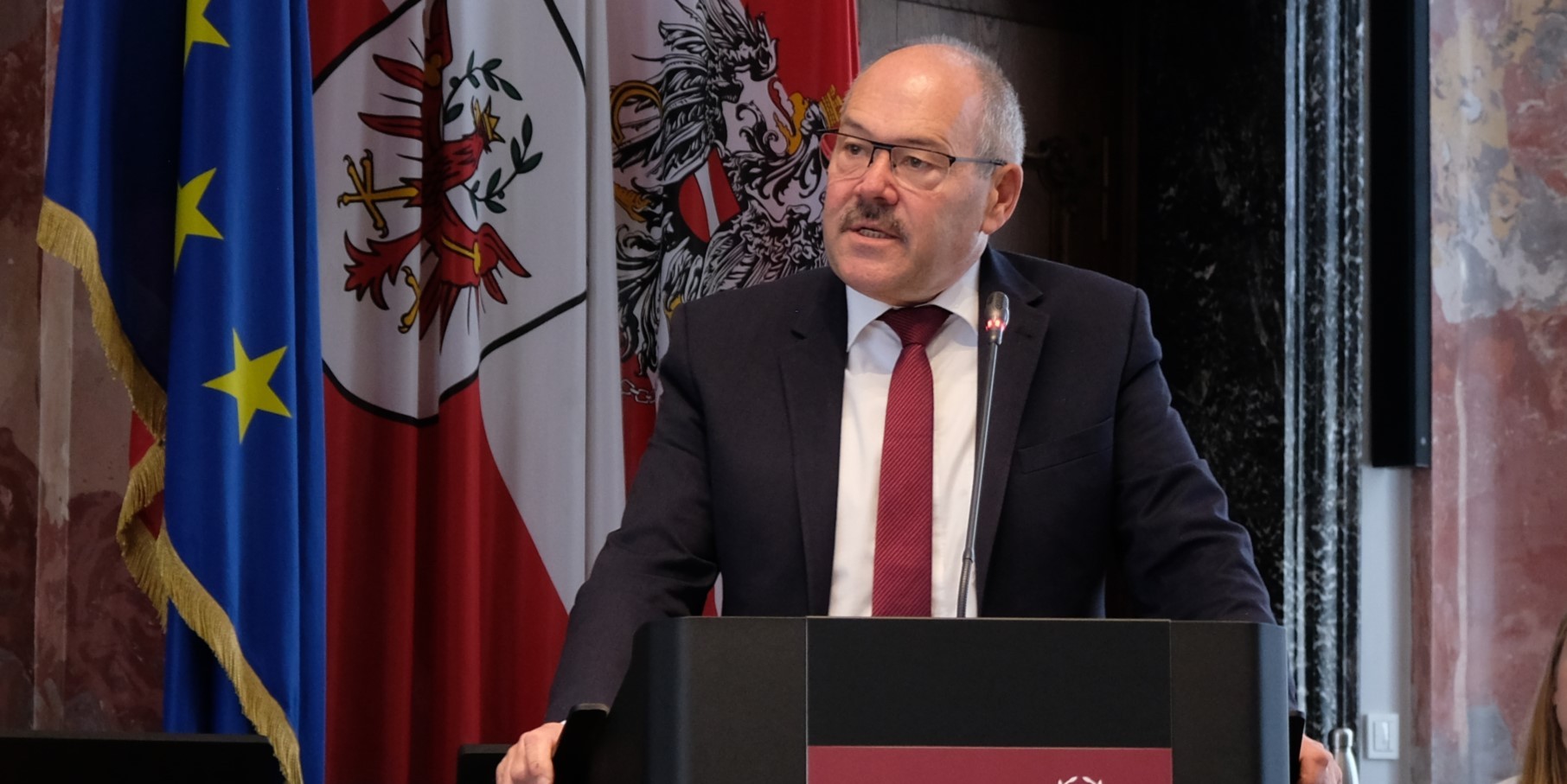 2110 Landtag Leitgeb-1812x907