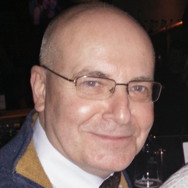 profile photo gerhard 1-640x640