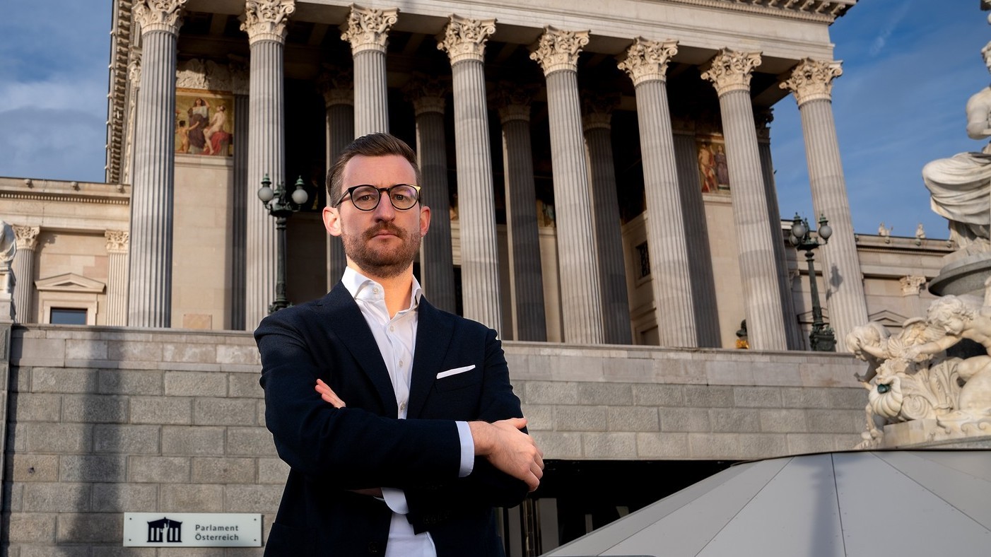 © NEOS Johannes Gasser NEOS Sozialsprecher und Arbeit.jpeg