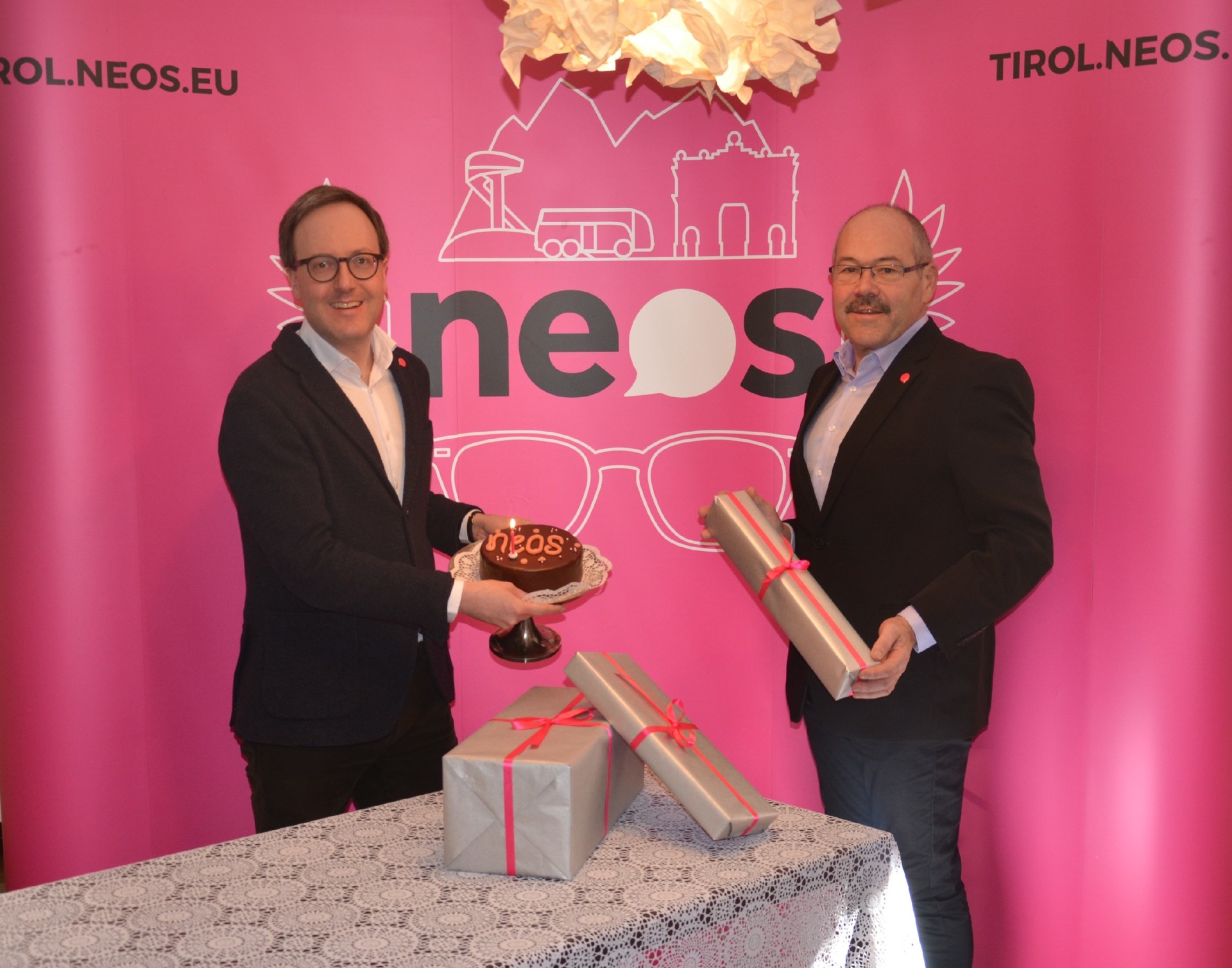 NEOS feiern Geburtstag im Landtag-3170x2491