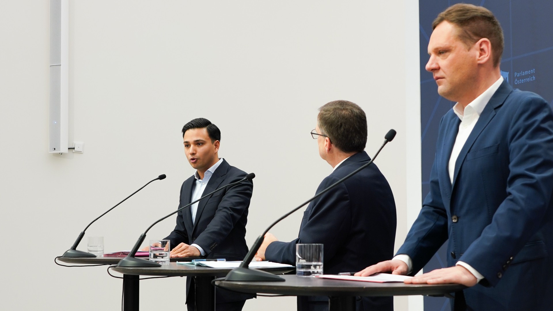 2025-12-09 PK Plenarvorschau Klubobleute 9-4309x2426