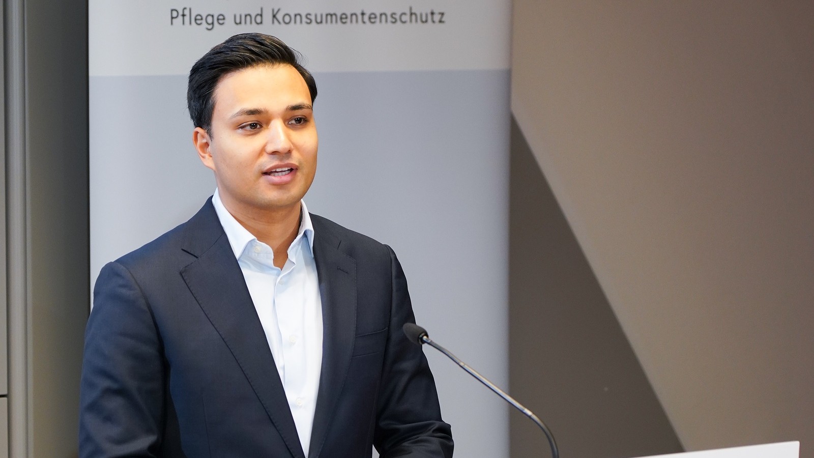 2025-11-20 Pressekonferenz1.jpg_compressed.jpeg