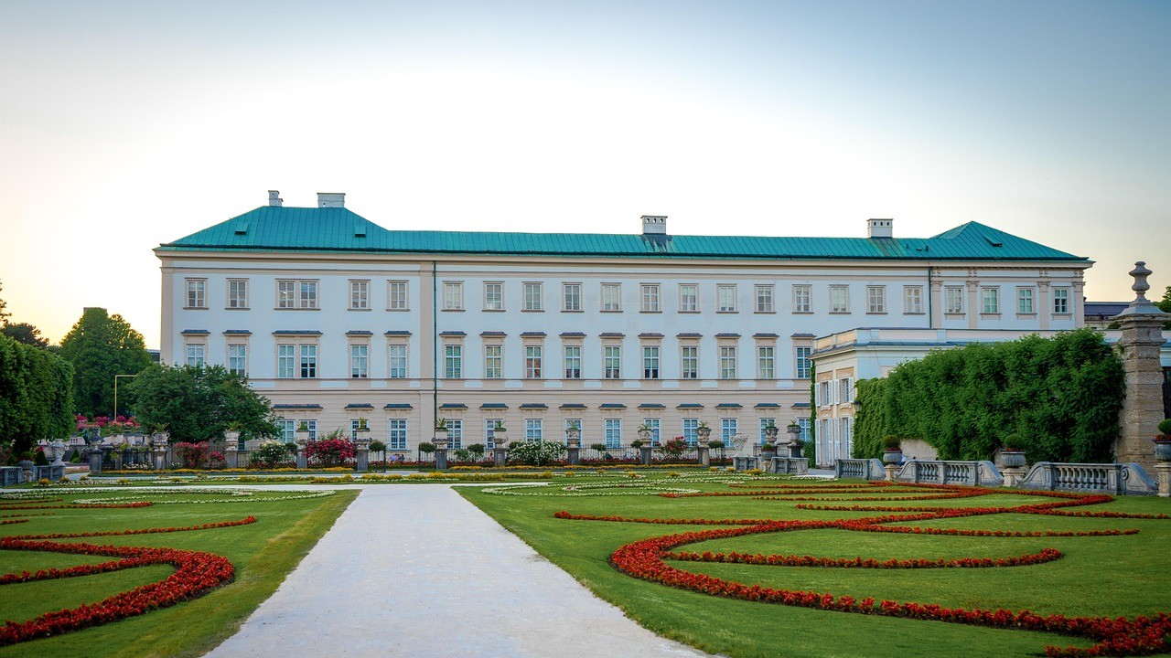 © Leonhard_Niederwimmer/ pixabay
leonhard_niederwimmer-mirabell-6474739_1280.jpg