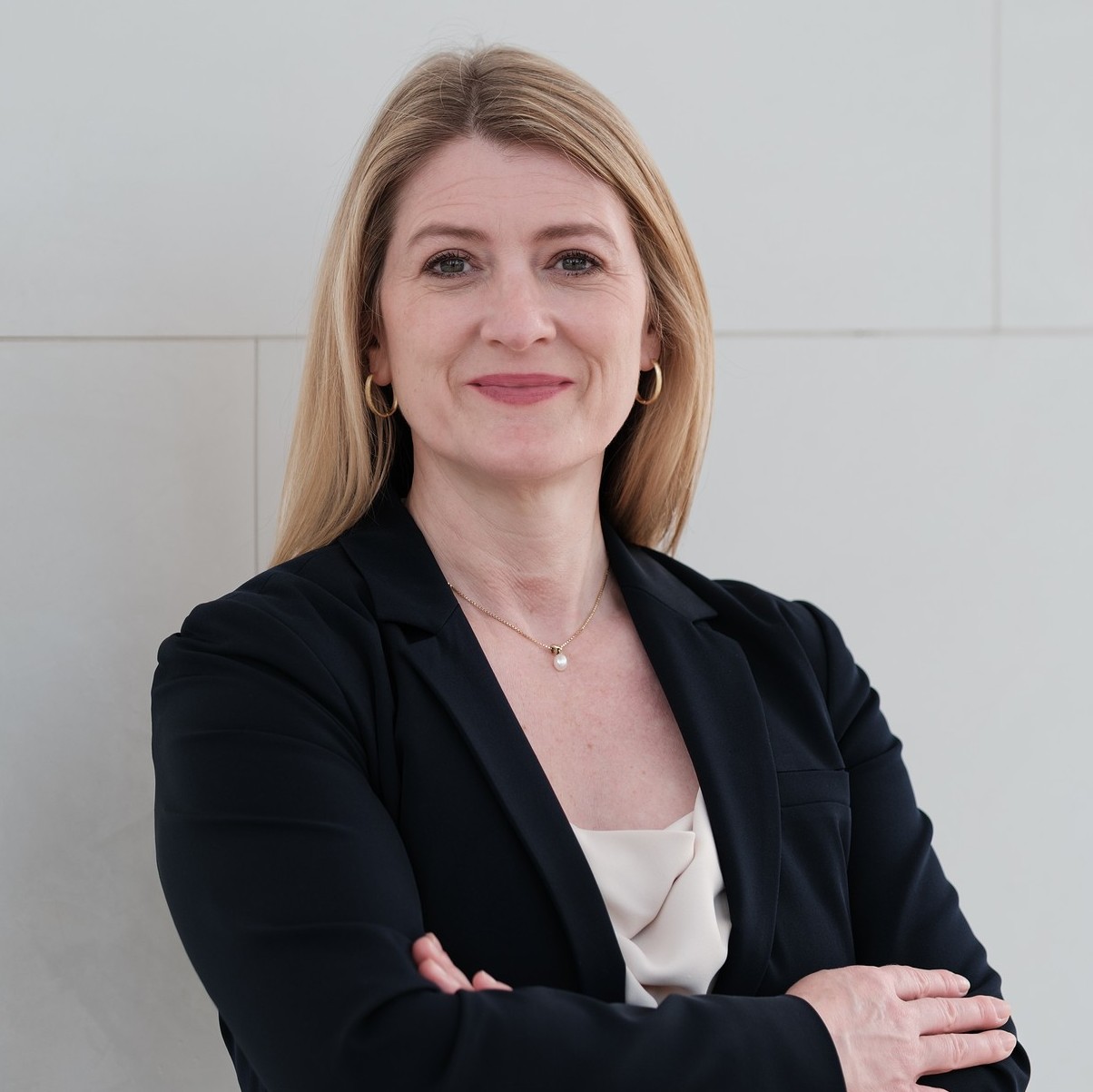 Porträtfoto der Vizebürgermeisterin und amtsführenden Stadträtin Bettina Emmerling.