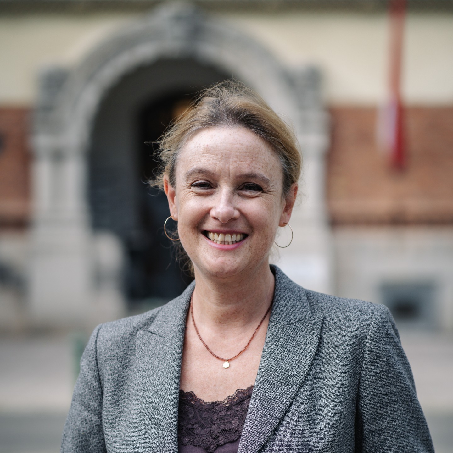 20260907 NeosBrigittenau Einzelbild Petra Amtshaus-1440x1441