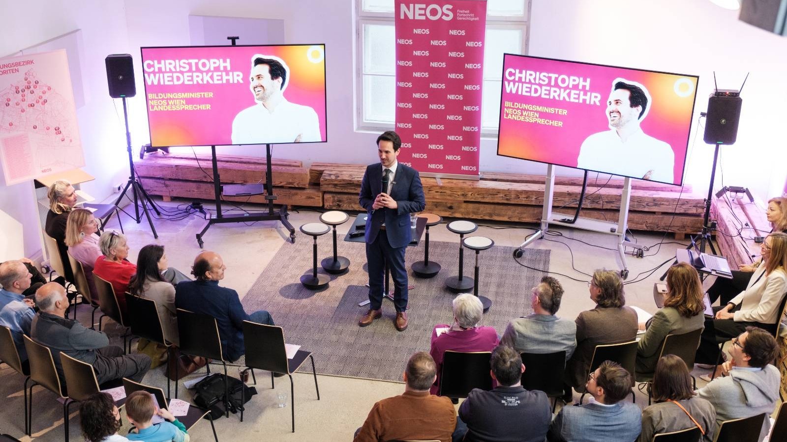 Podiumsdiskussion Christoph.jpeg