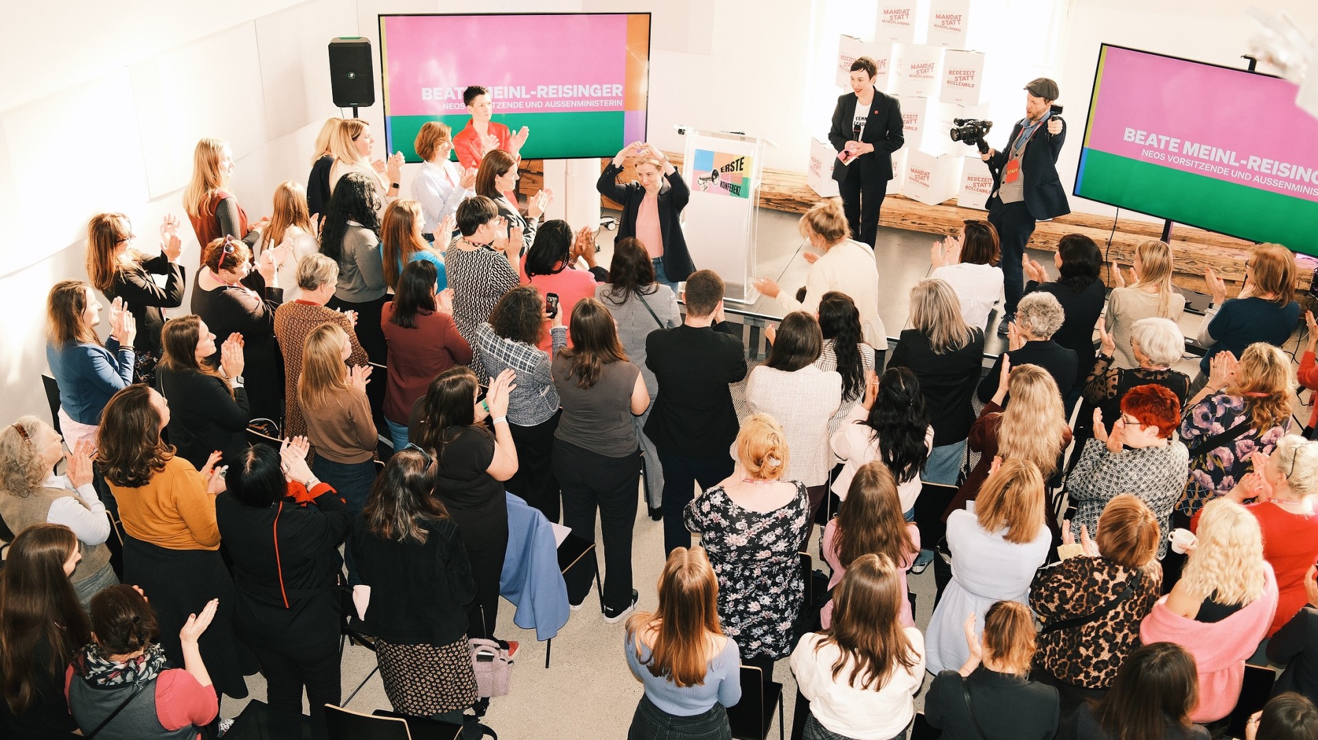 2026-02-28 Frauenkonferenz Stimmung 289.JPG compressed